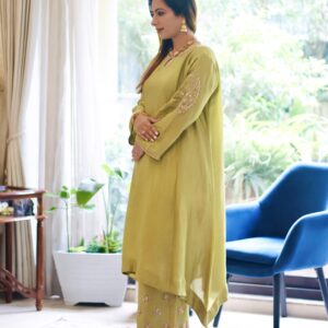 Golden Olive Elegance - A statement in subtle luxury